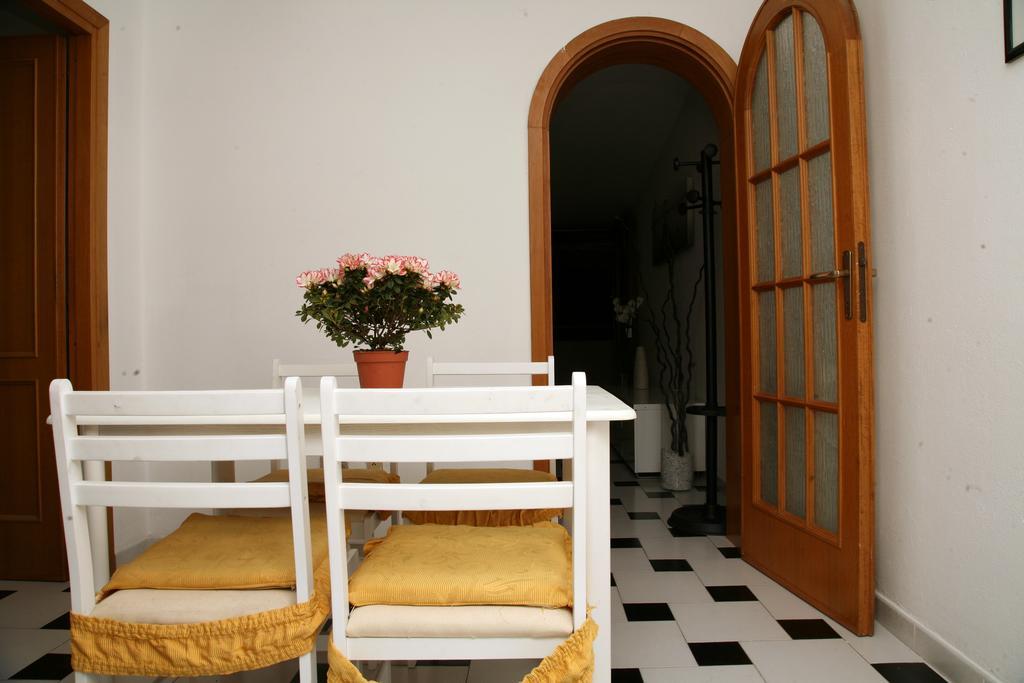 De Amicis Apartment Cagliari Habitación foto