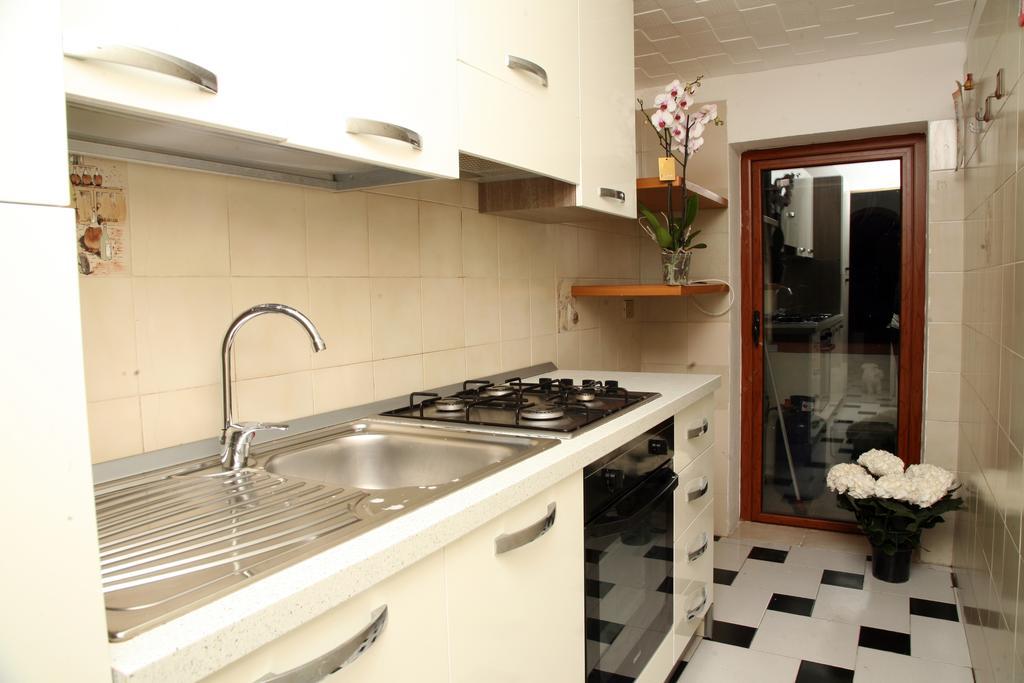 De Amicis Apartment Cagliari Habitación foto